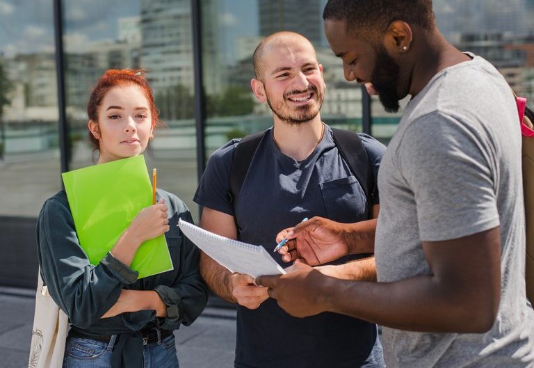 Australian vocational students participating in industry placements through Future Finds