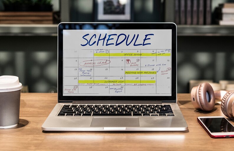 Work calendar showing 48-hour fortnight rule for student workers